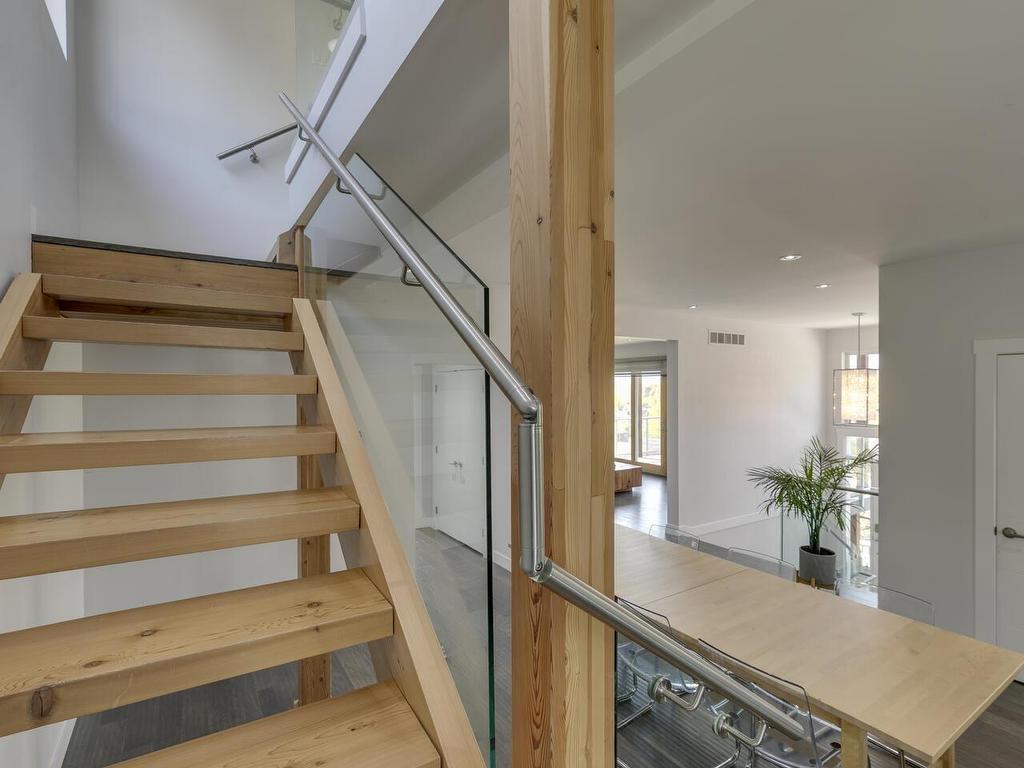 









41230


Rockridge

Place,
Squamish,




BC
V8B 0S4

