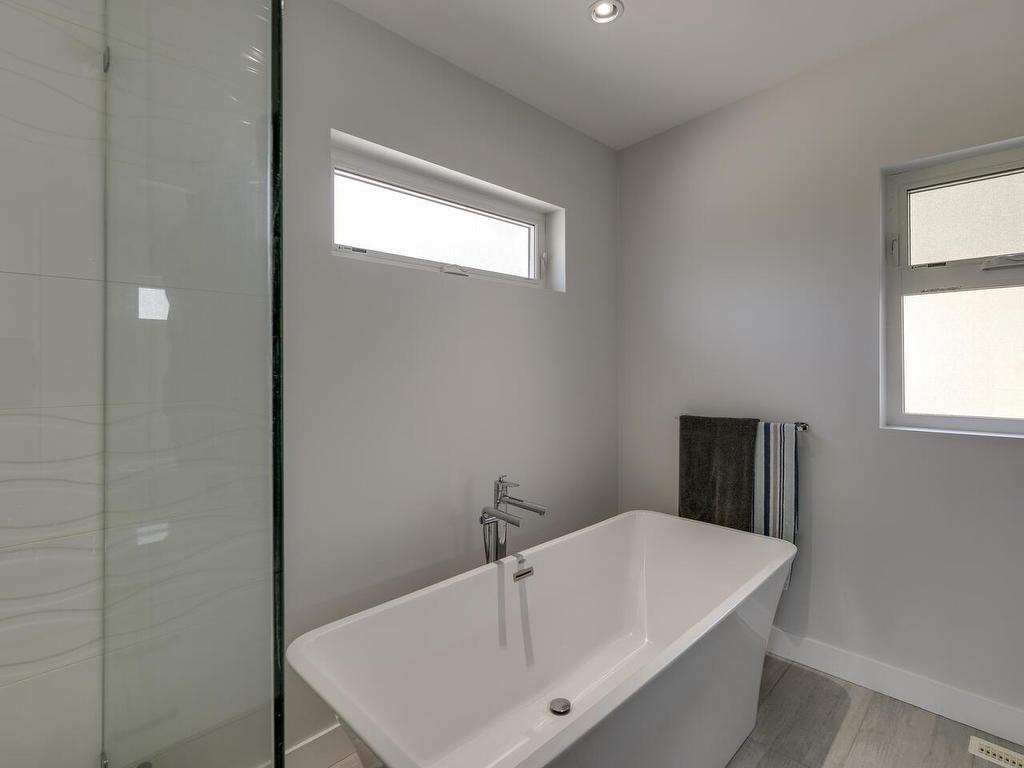 









41230


Rockridge

Place,
Squamish,




BC
V8B 0S4

