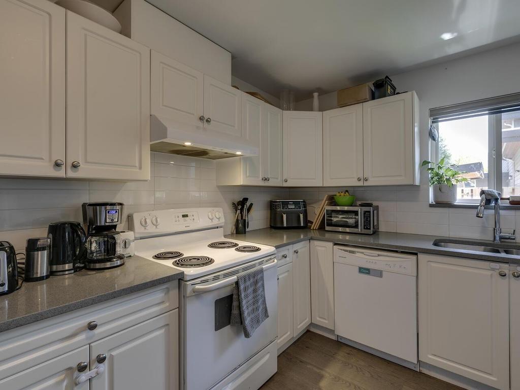 









41230


Rockridge

Place,
Squamish,




BC
V8B 0S4

