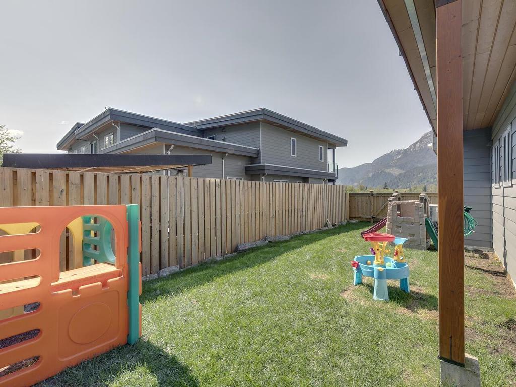 









41230


Rockridge

Place,
Squamish,




BC
V8B 0S4

