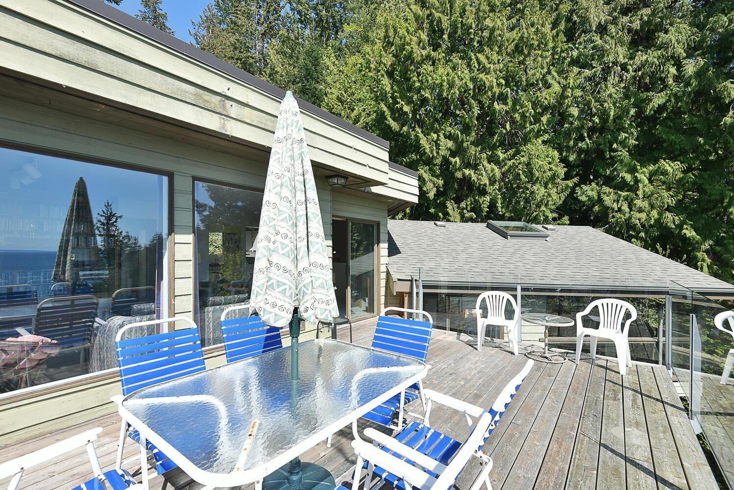 









7297


Belle

Road,
Sechelt,




BC
V7Z 0T3

