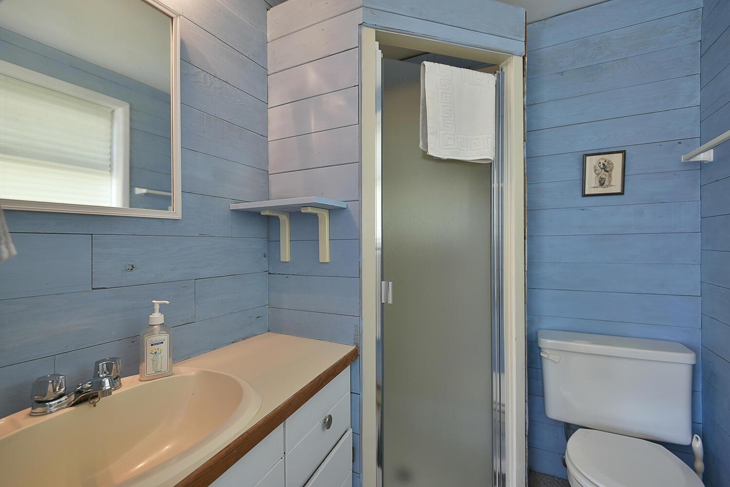 









7297


Belle

Road,
Sechelt,




BC
V7Z 0T3

