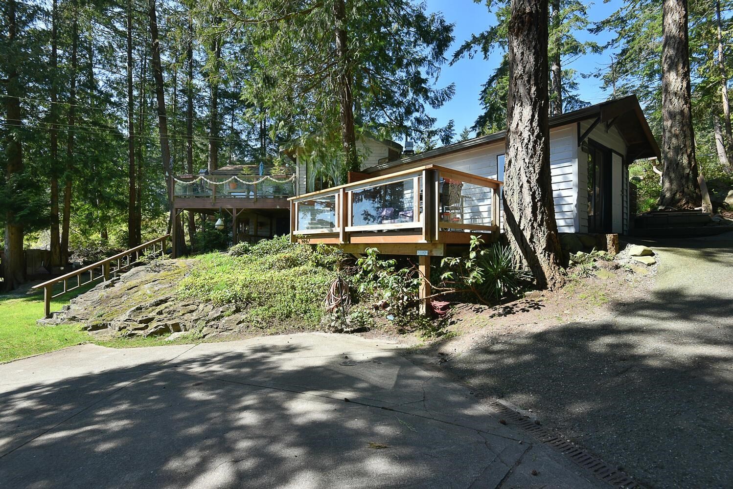 









7297


Belle

Road,
Sechelt,




BC
V7Z 0T3

