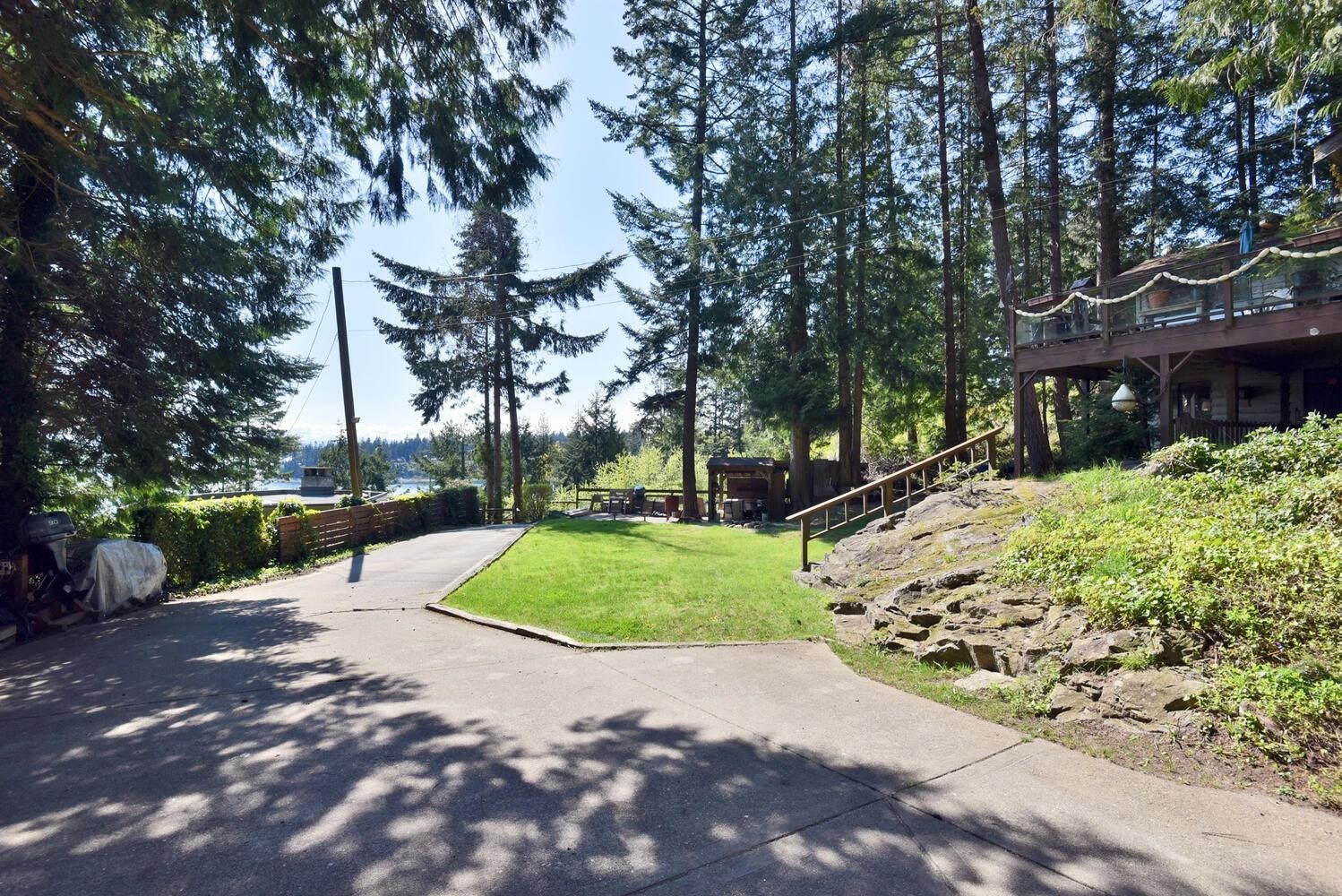









7297


Belle

Road,
Sechelt,




BC
V7Z 0T3

