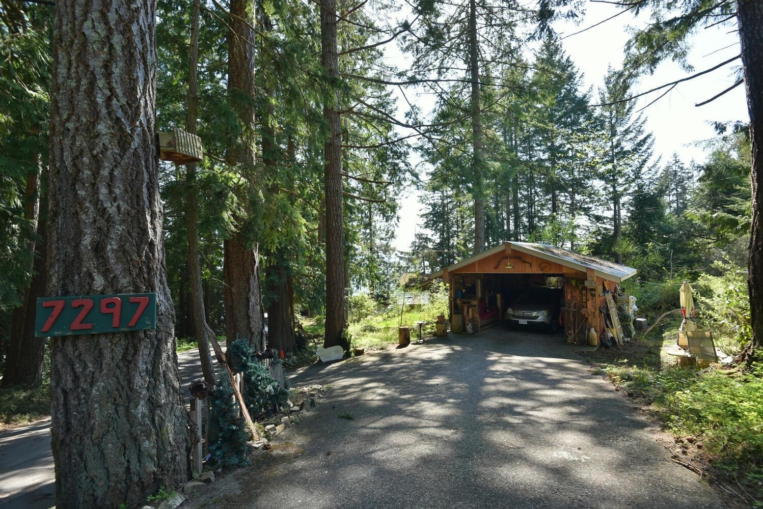 









7297


Belle

Road,
Sechelt,




BC
V7Z 0T3

