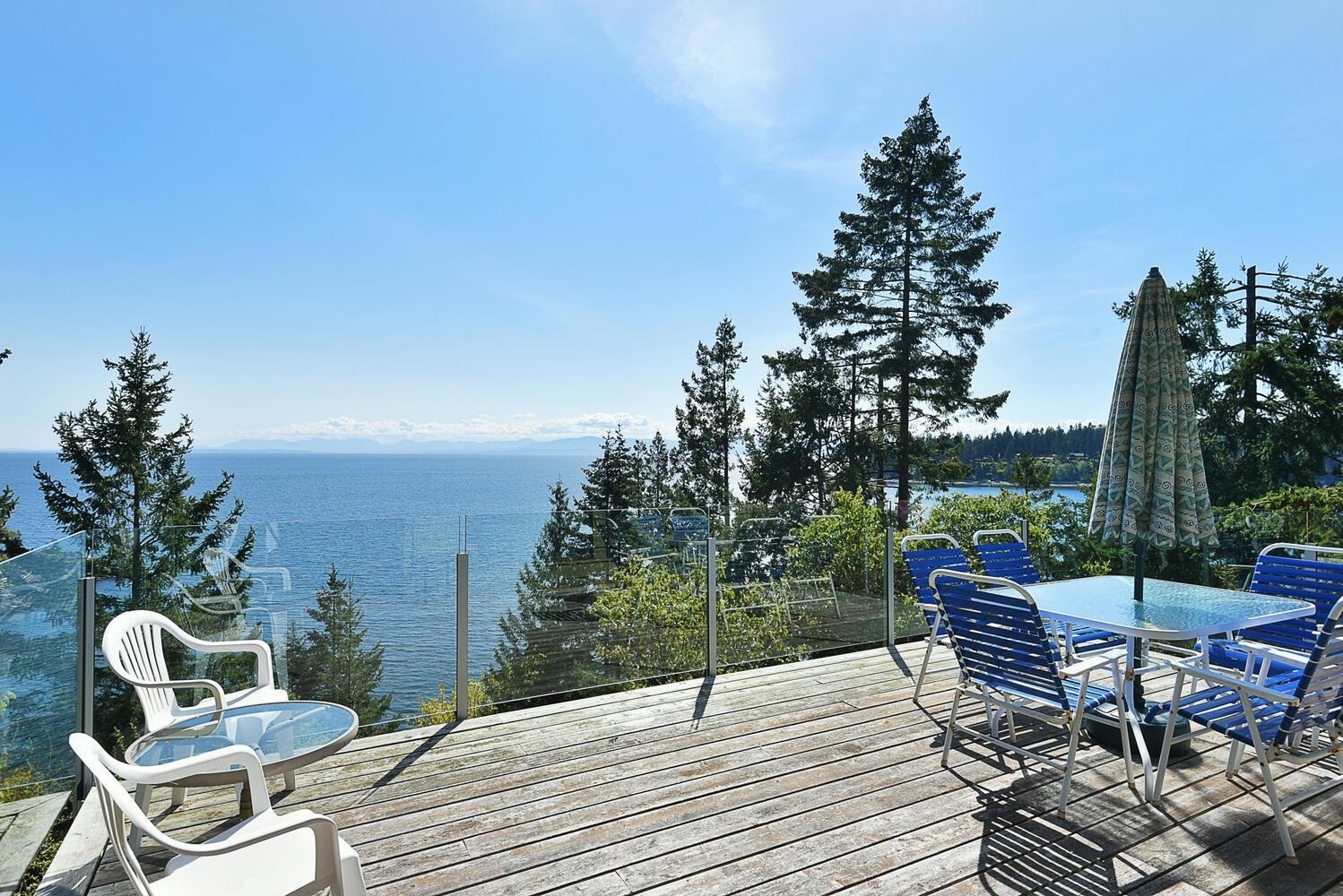 









7297


Belle

Road,
Sechelt,




BC
V7Z 0T3


