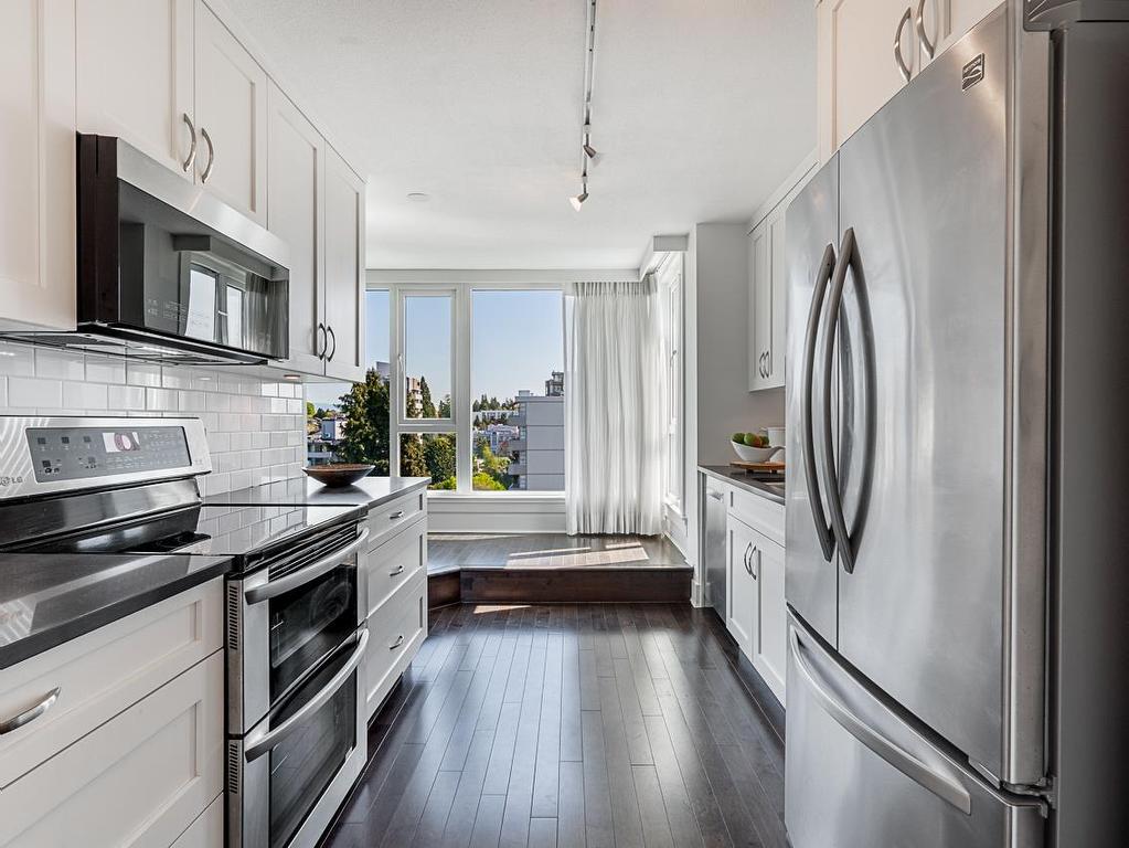 









5425


Yew

Street, 903,
Vancouver,




BC
V6M 3X7

