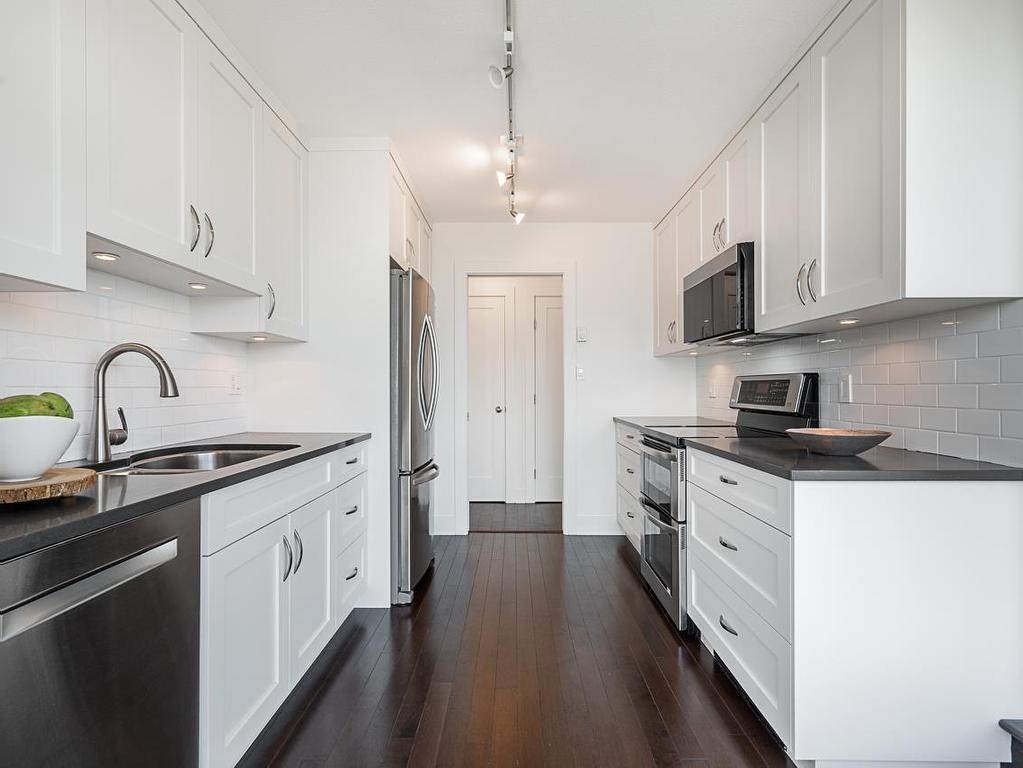 









5425


Yew

Street, 903,
Vancouver,




BC
V6M 3X7


