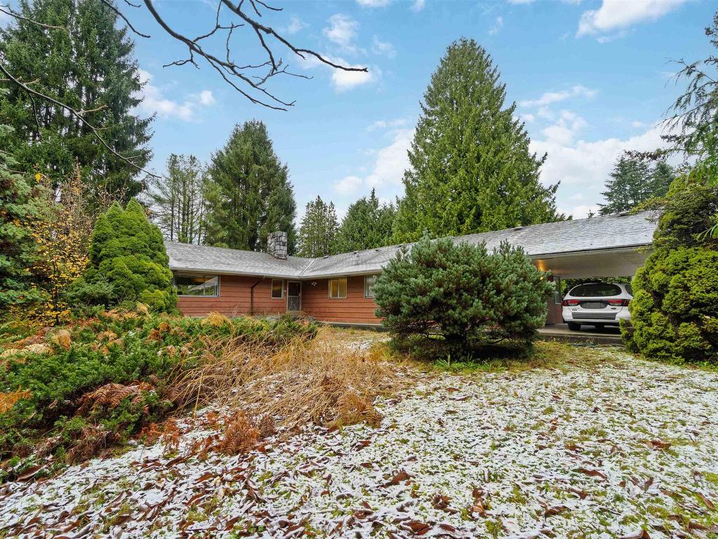 









901


Como Lake

Avenue,
Coquitlam,




BC
V3J 3N4

