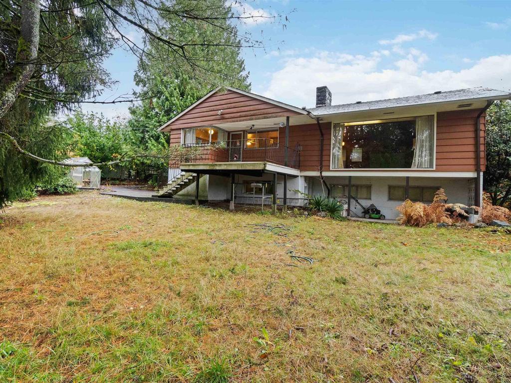 









901


Como Lake

Avenue,
Coquitlam,




BC
V3J 3N4

