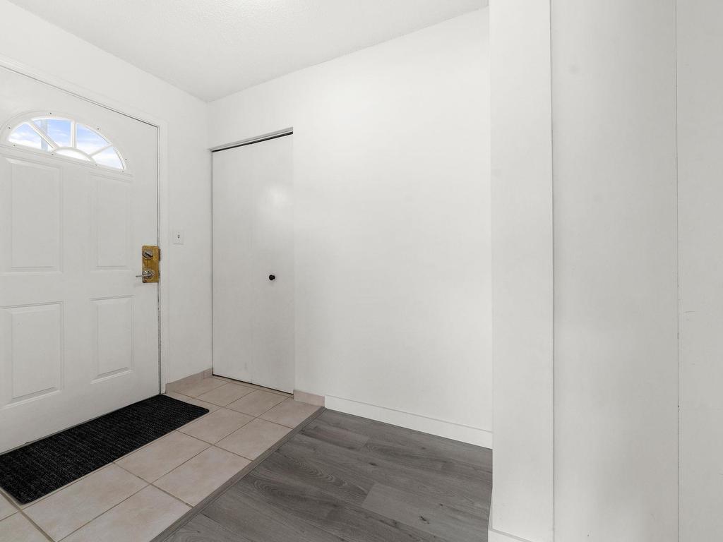 









834


Premier

Street, 15,
North Vancouver,




BC
V7J 2G9

