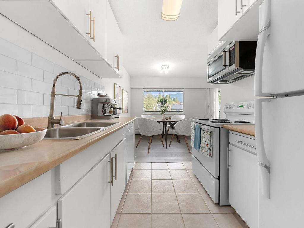 









834


Premier

Street, 15,
North Vancouver,




BC
V7J 2G9

