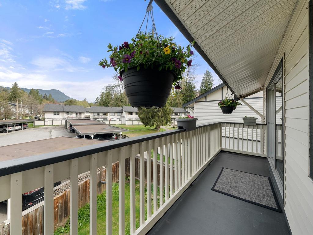 









834


Premier

Street, 15,
North Vancouver,




BC
V7J 2G9

