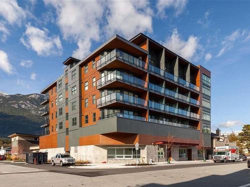 Featured Listing Photo 