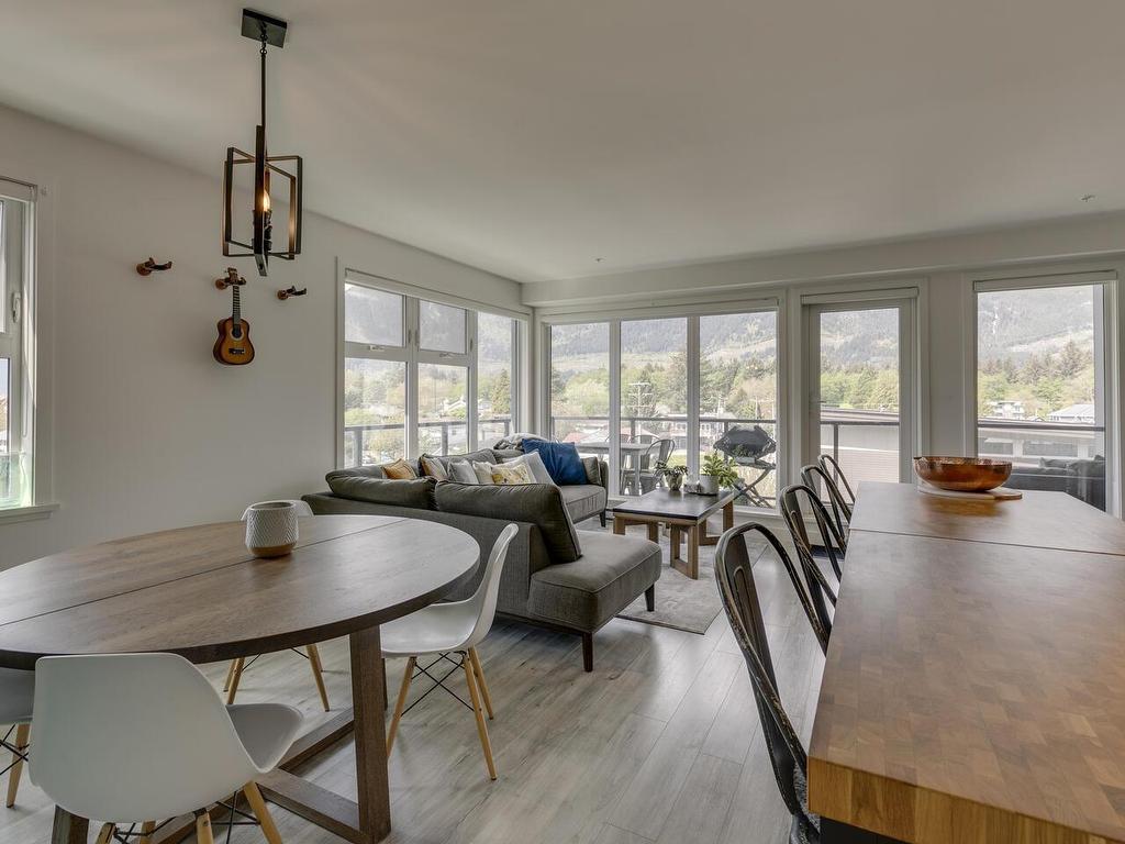 









38013


Third

Avenue, 401,
Squamish,




BC
V8B 0Z8

