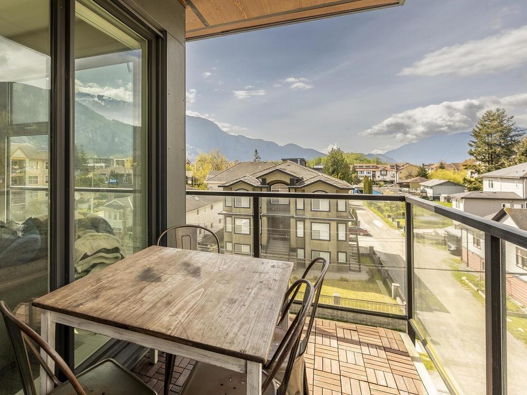 









38013


Third

Avenue, 401,
Squamish,




BC
V8B 0Z8


