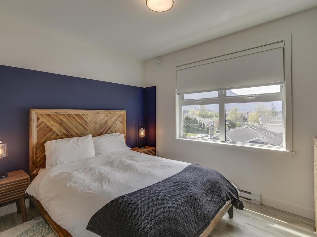 









38013


Third

Avenue, 401,
Squamish,




BC
V8B 0Z8

