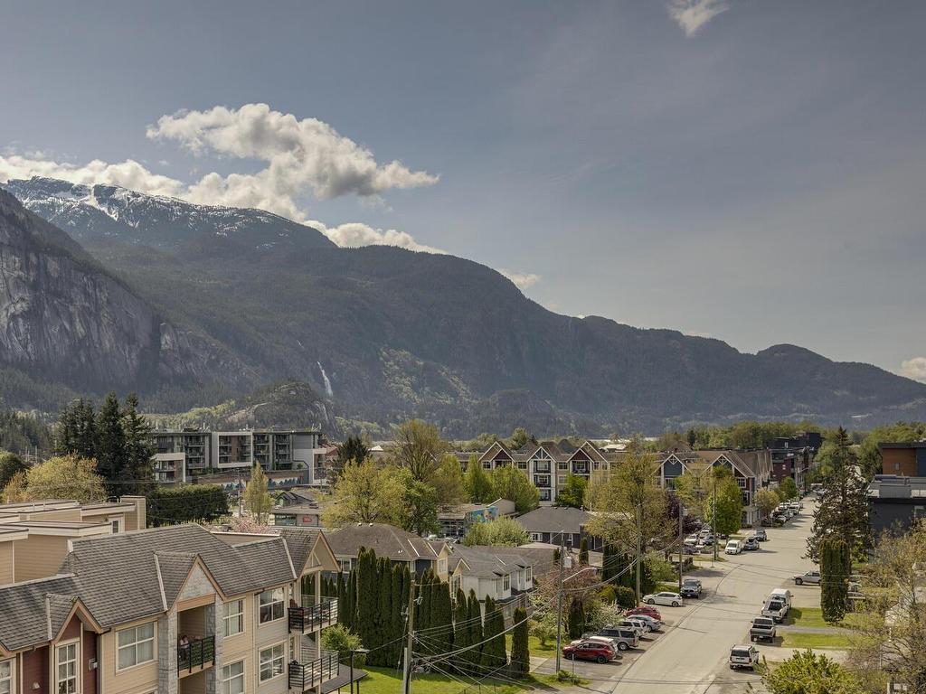









38013


Third

Avenue, 401,
Squamish,




BC
V8B 0Z8

