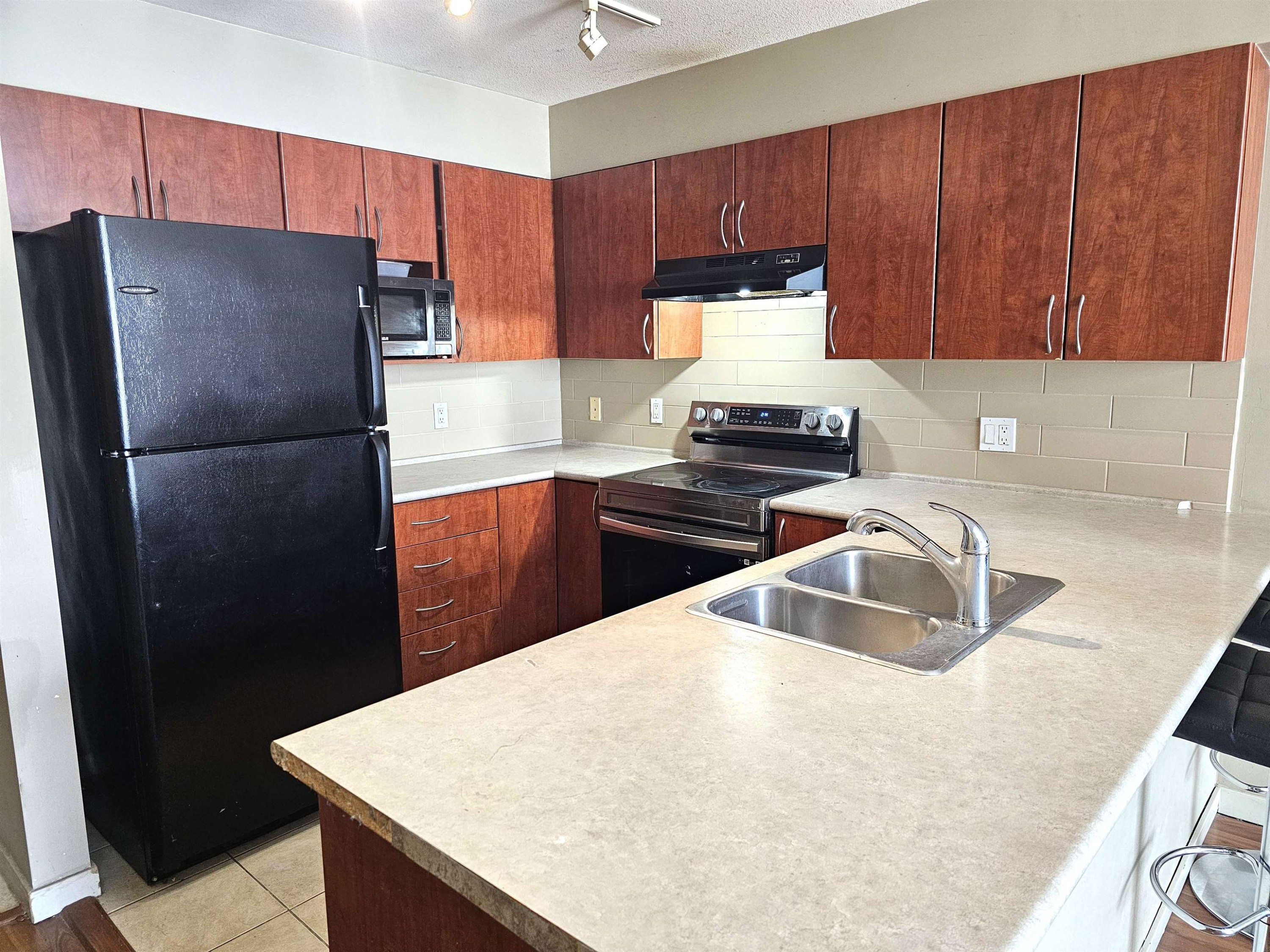 









40437


Tantalus

Road, 427,
Squamish,




BC
V0N 1T0

