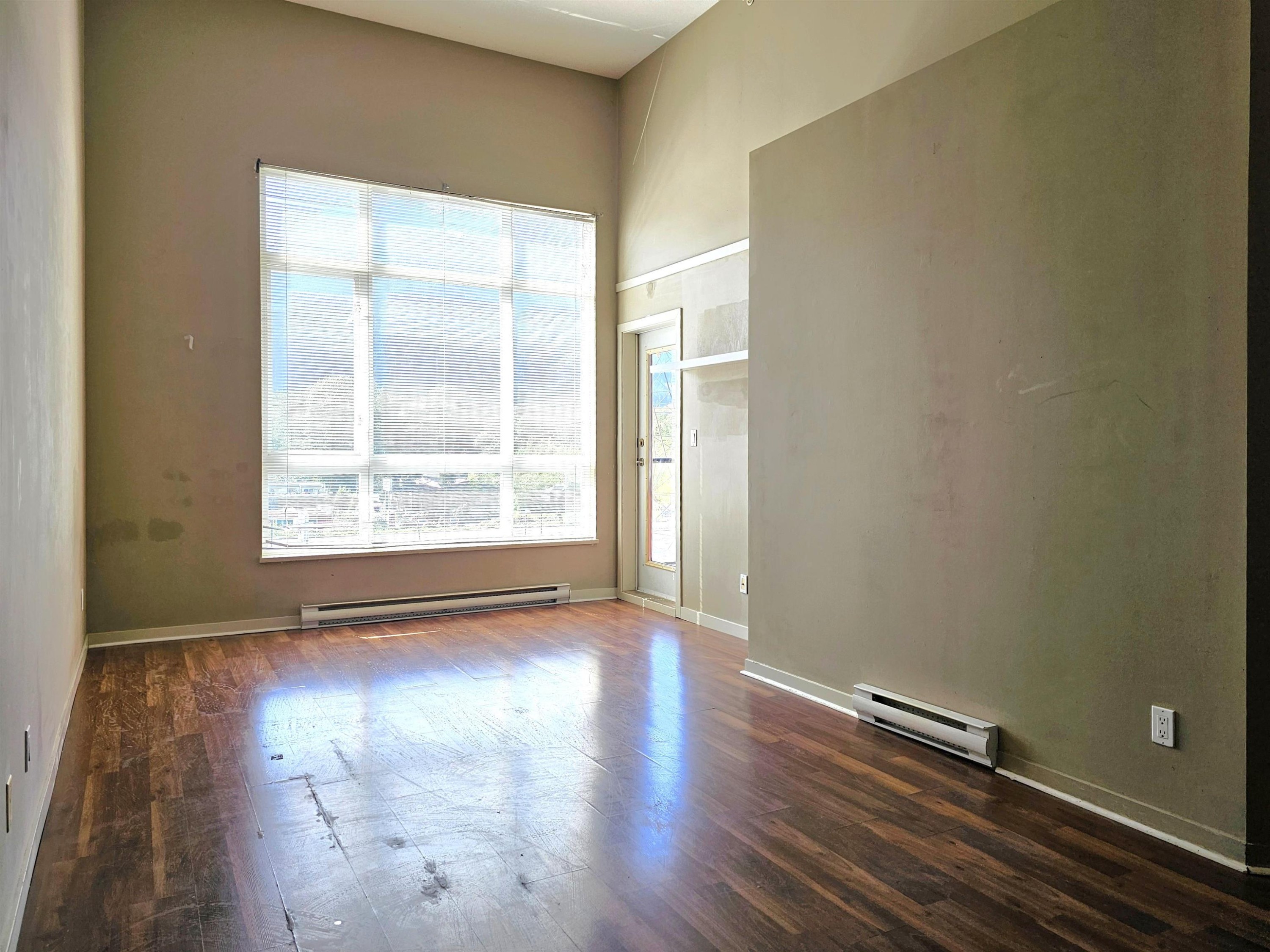









40437


Tantalus

Road, 427,
Squamish,




BC
V0N 1T0

