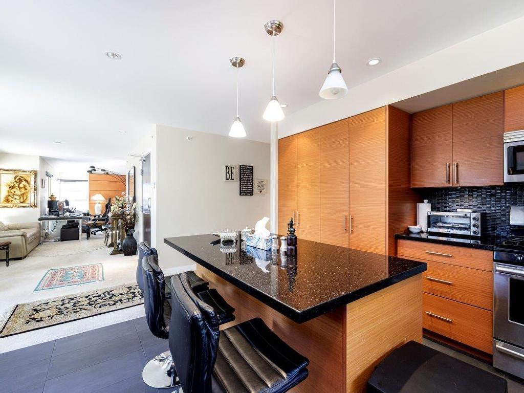 









2832


Capilano

Road, PH1,
North Vancouver,




BC
V7R 4H5

