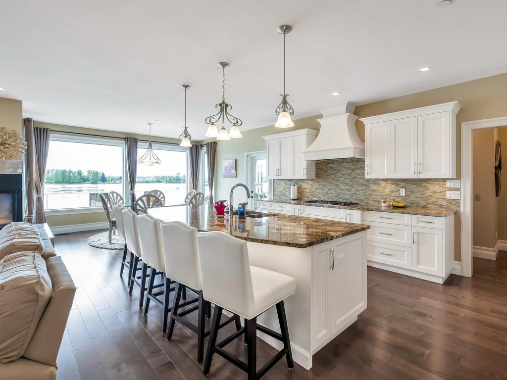 









20282


Wharf

Street,
Maple Ridge,




BC
V2X 1A3

