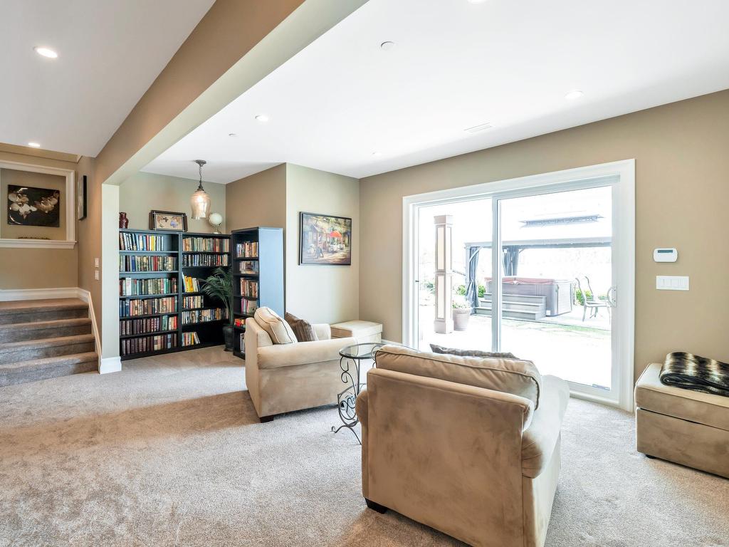 









20282


Wharf

Street,
Maple Ridge,




BC
V2X 1A3

