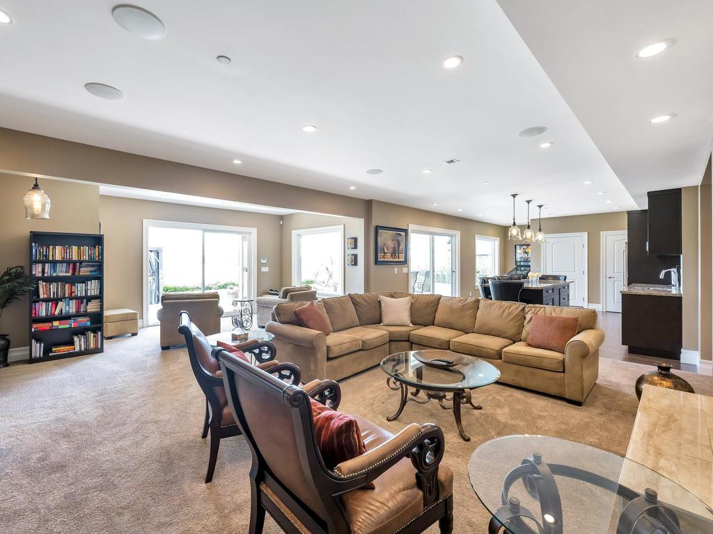 









20282


Wharf

Street,
Maple Ridge,




BC
V2X 1A3

