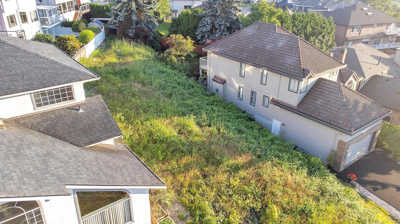 









2658


Klassen

Court,
Port Coquitlam,







BC
V3C 5Y8

