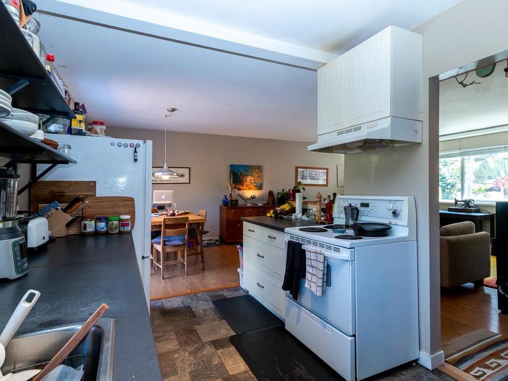 









38227


Hemlock

Avenue,
Squamish,




BC
V8B 0X1

