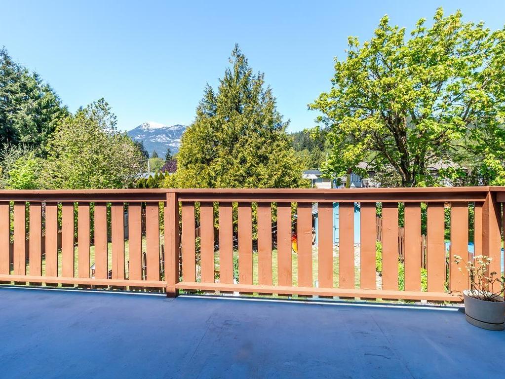 









38227


Hemlock

Avenue,
Squamish,




BC
V8B 0X1

