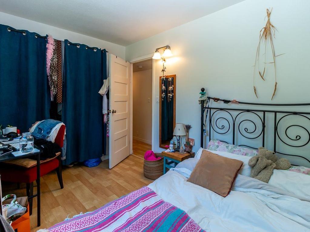 









38227


Hemlock

Avenue,
Squamish,




BC
V8B 0X1

