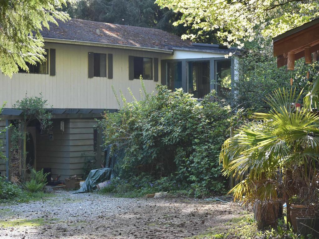 









2240


Oldershaw

Road,
Roberts Creek,




BC
V0N 2W5

