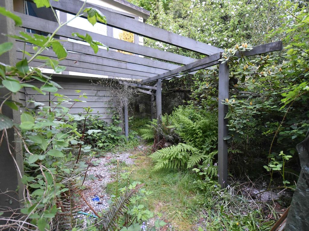 









2240


Oldershaw

Road,
Roberts Creek,




BC
V0N 2W5

