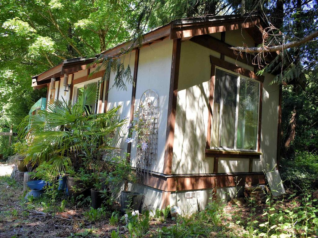 









2240


Oldershaw

Road,
Roberts Creek,




BC
V0N 2W5

