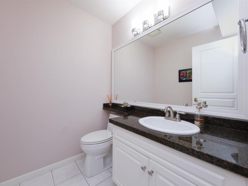 









288


6th

Street East, 209,
North Vancouver,




BC
V7L 1P5

