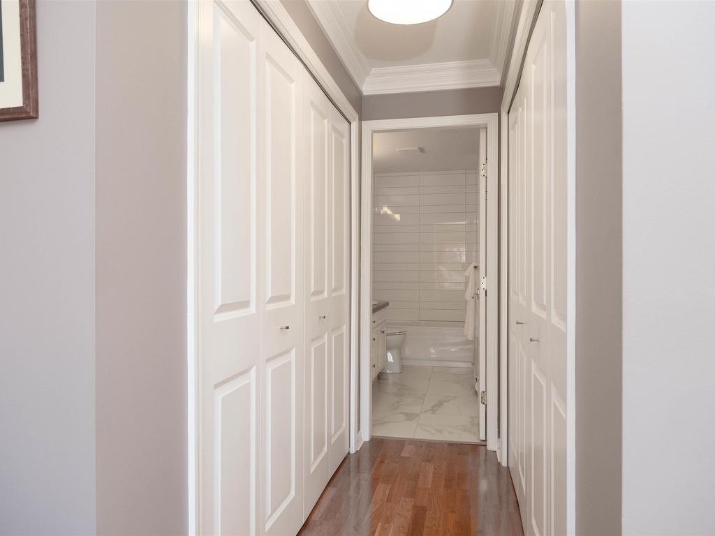 









288


6th

Street East, 209,
North Vancouver,




BC
V7L 1P5

