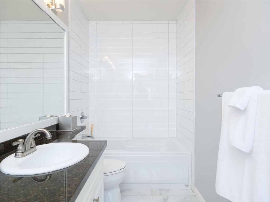 









288


6th

Street East, 209,
North Vancouver,




BC
V7L 1P5

