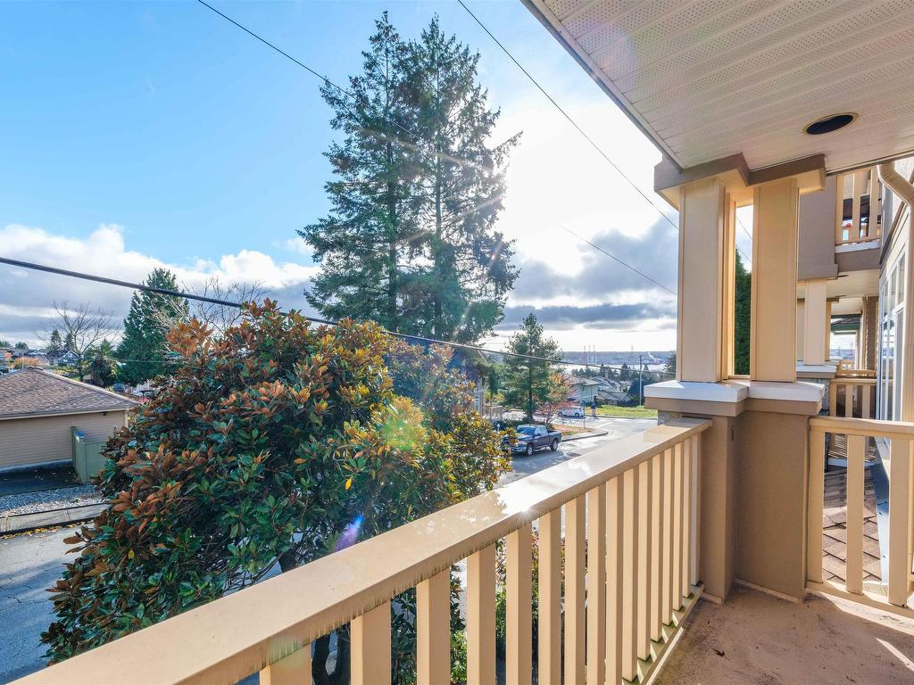 









288


6th

Street East, 209,
North Vancouver,




BC
V7L 1P5

