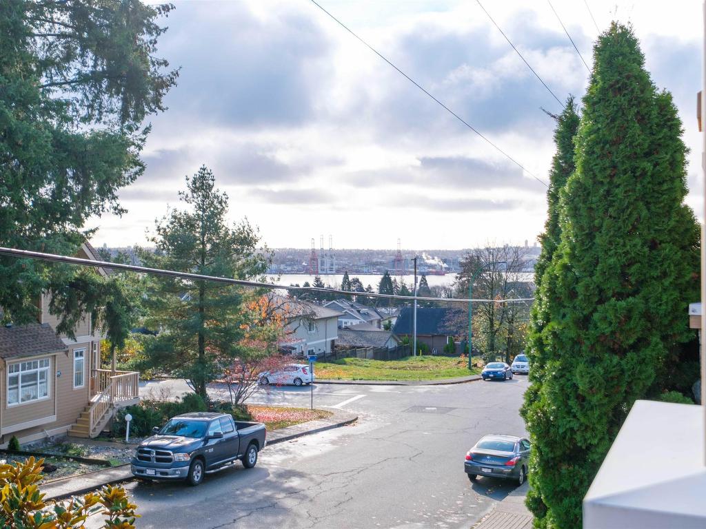 









288


6th

Street East, 209,
North Vancouver,




BC
V7L 1P5

