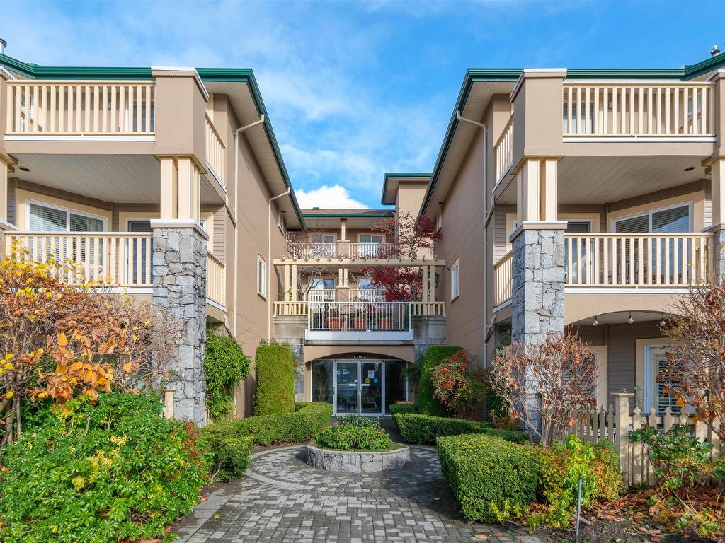 









288


6th

Street East, 209,
North Vancouver,




BC
V7L 1P5

