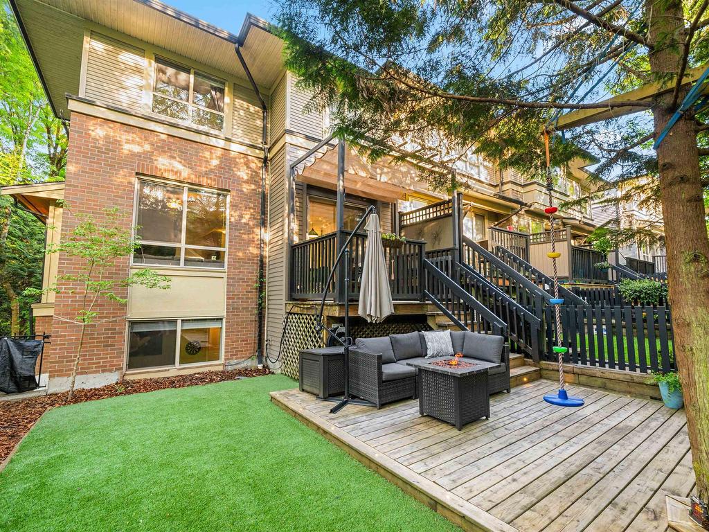 









100


Klahanie

Drive, 77,
Port Moody,




BC
V3H 5K3

