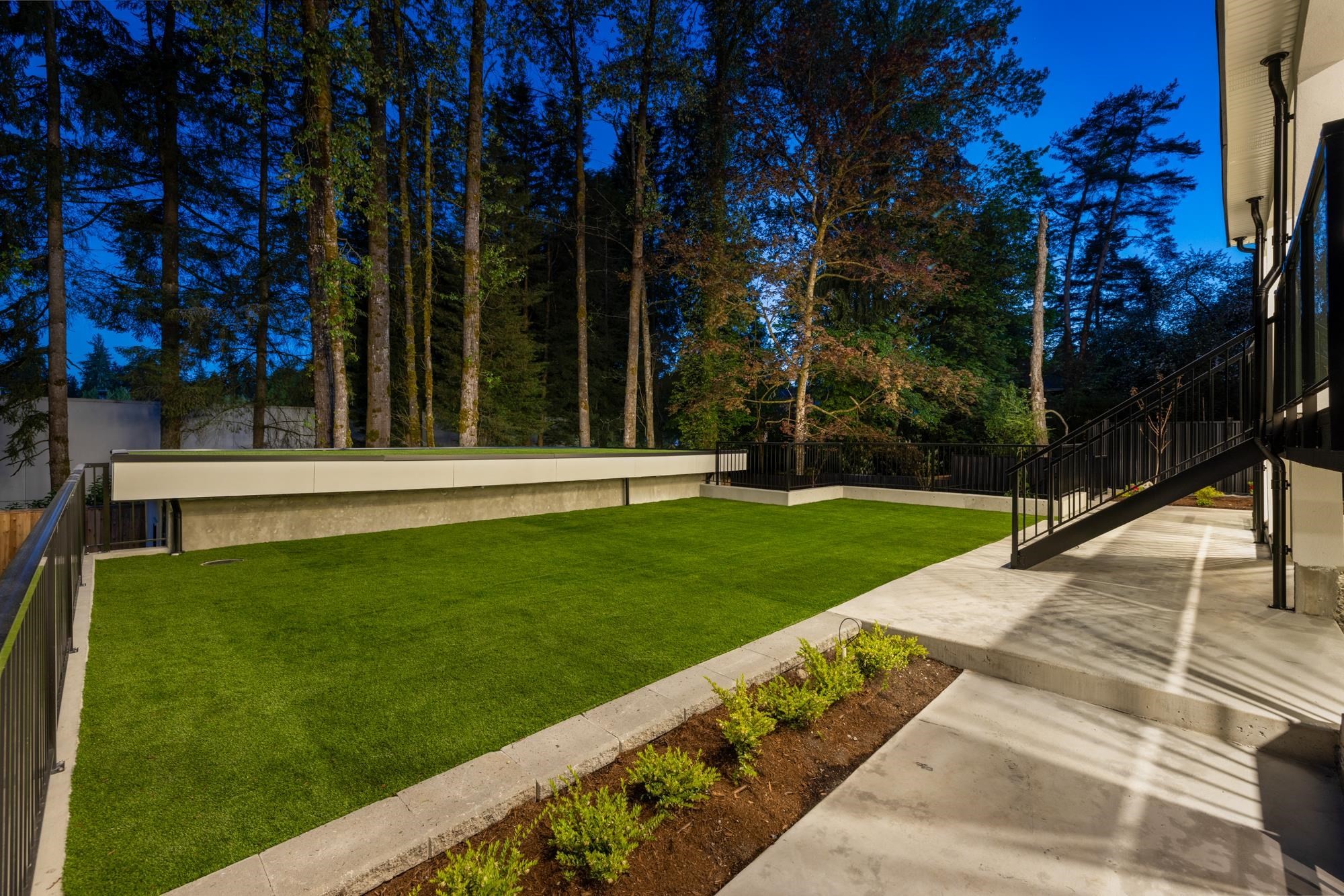 









8316


Government

Road,
Burnaby,




BC
V5A 2E3

