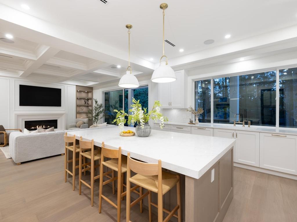 









8316


Government

Road,
Burnaby,




BC
V5A 2E3

