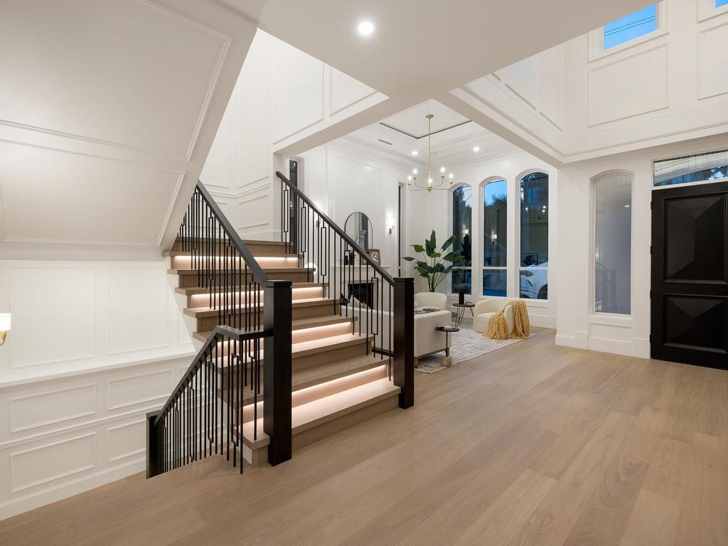 









8316


Government

Road,
Burnaby,




BC
V5A 2E3

