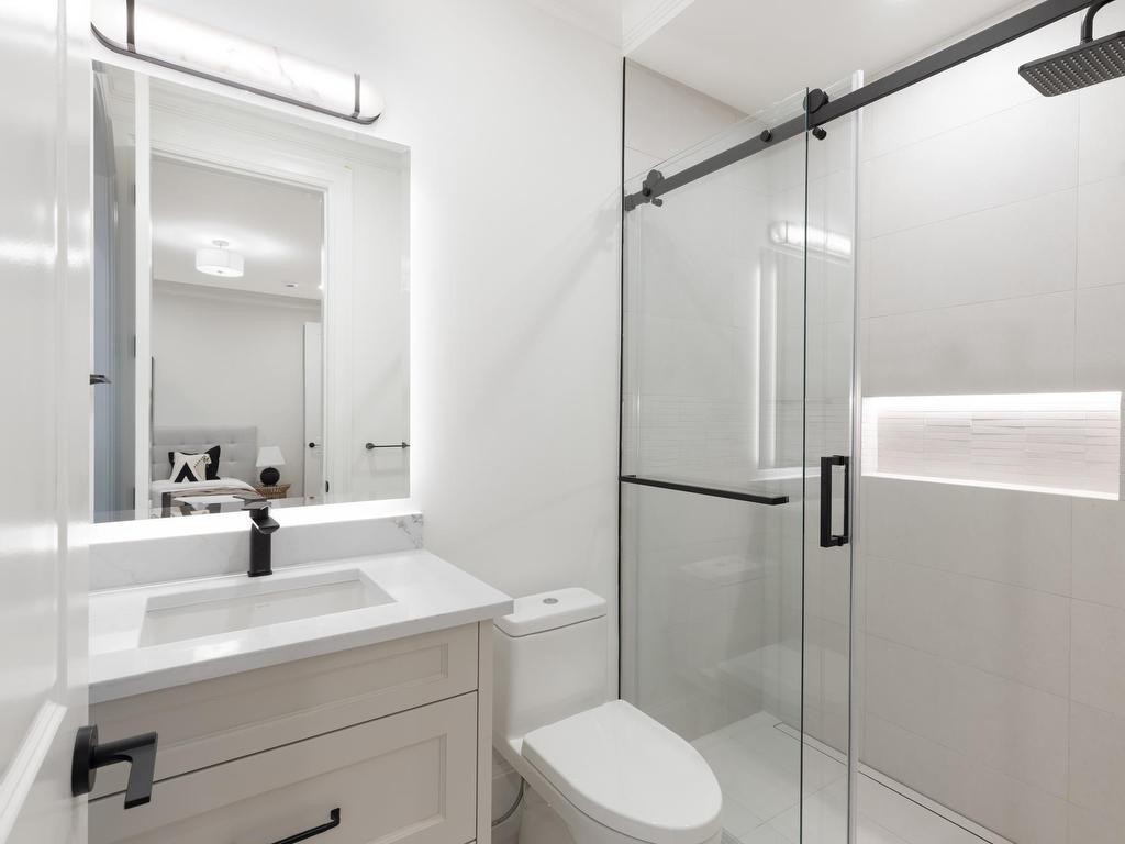 









8316


Government

Road,
Burnaby,




BC
V5A 2E3

