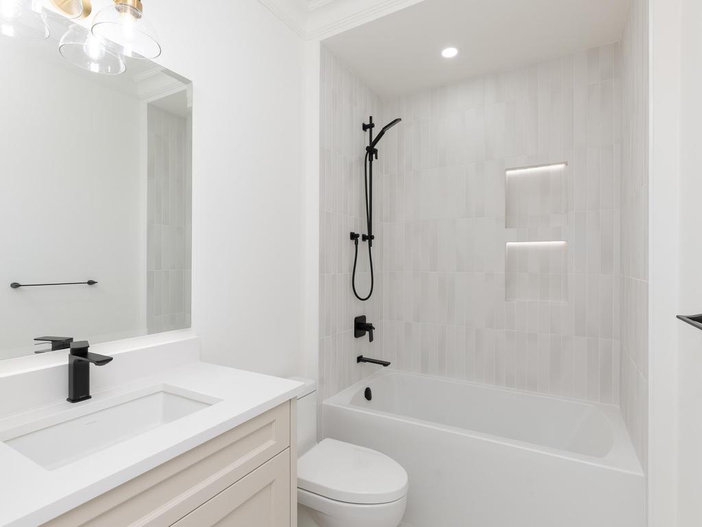 









8316


Government

Road,
Burnaby,




BC
V5A 2E3

