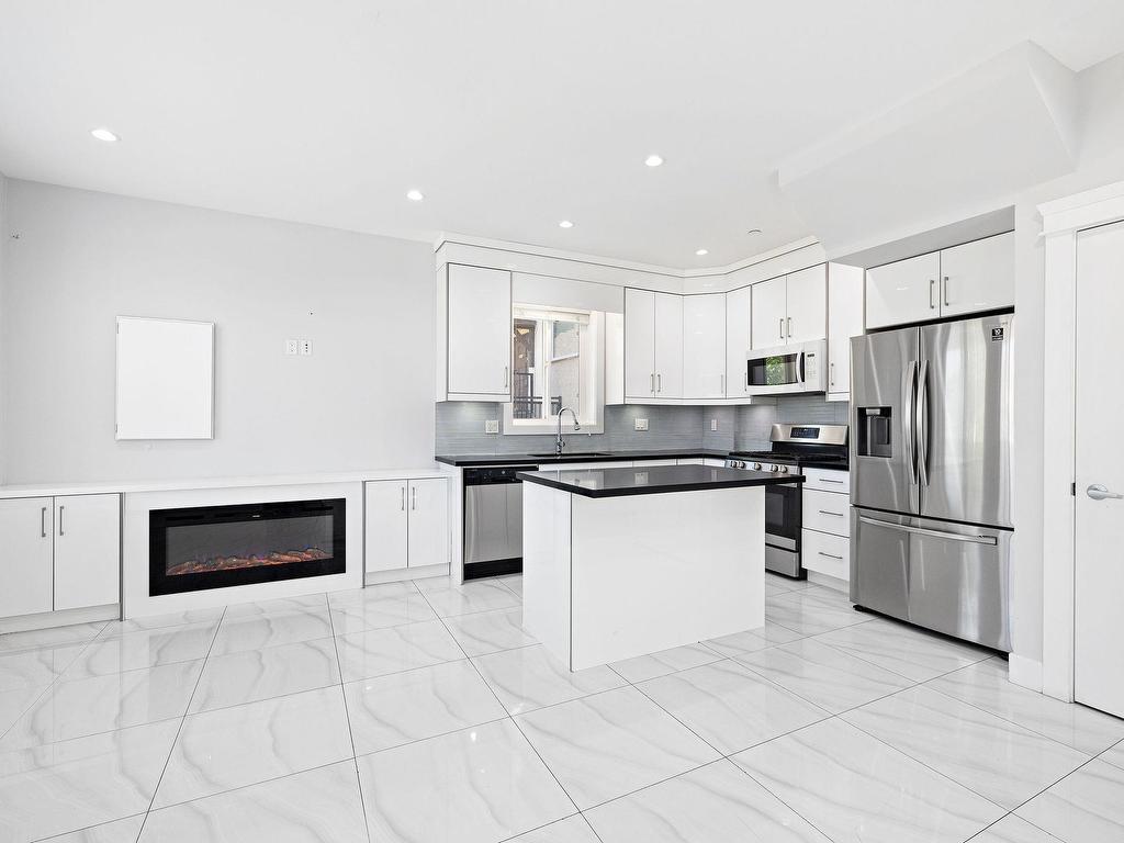 









2430


41

Street East, 1,
Vancouver,




BC
V5R 2W4

