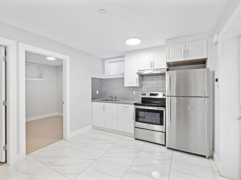 









2430


41

Street East, 1,
Vancouver,




BC
V5R 2W4

