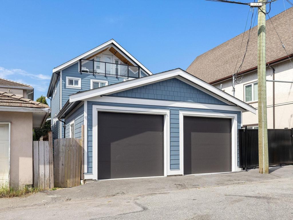 









2430


41

Street East, 1,
Vancouver,




BC
V5R 2W4

